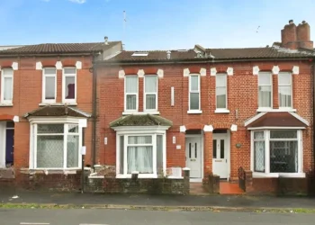 Price of House Rentals in Southampton Surges Higher