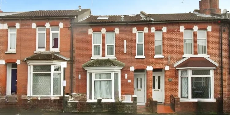 Price of House Rentals in Southampton Surges Higher