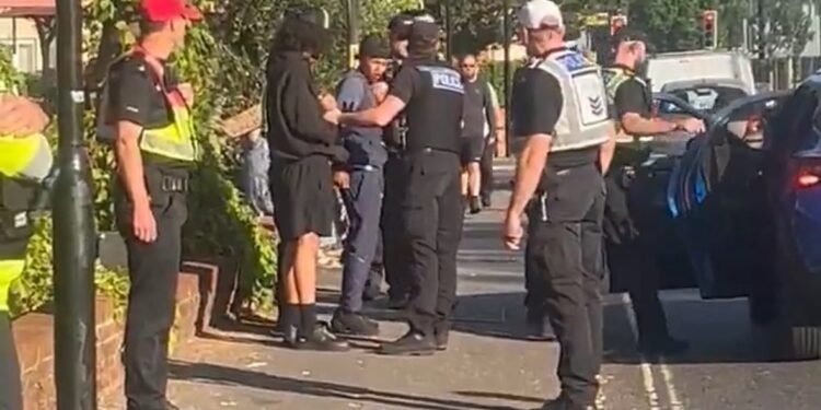Two Men Arrested With Knife approaching Southampton Highfield Hotel anti-migrant hotel Protesters