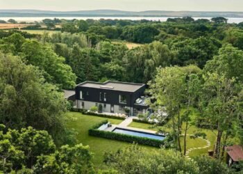 Lymington Dream House Up for grabs: Win New Forest Home and 500k cash. Omaze Draw closes tonight