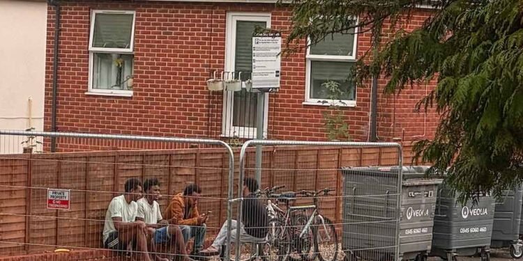 Southampton Residents Woken by Noisy Arrivals at Asylum Hotel as Channel Crossings Surge